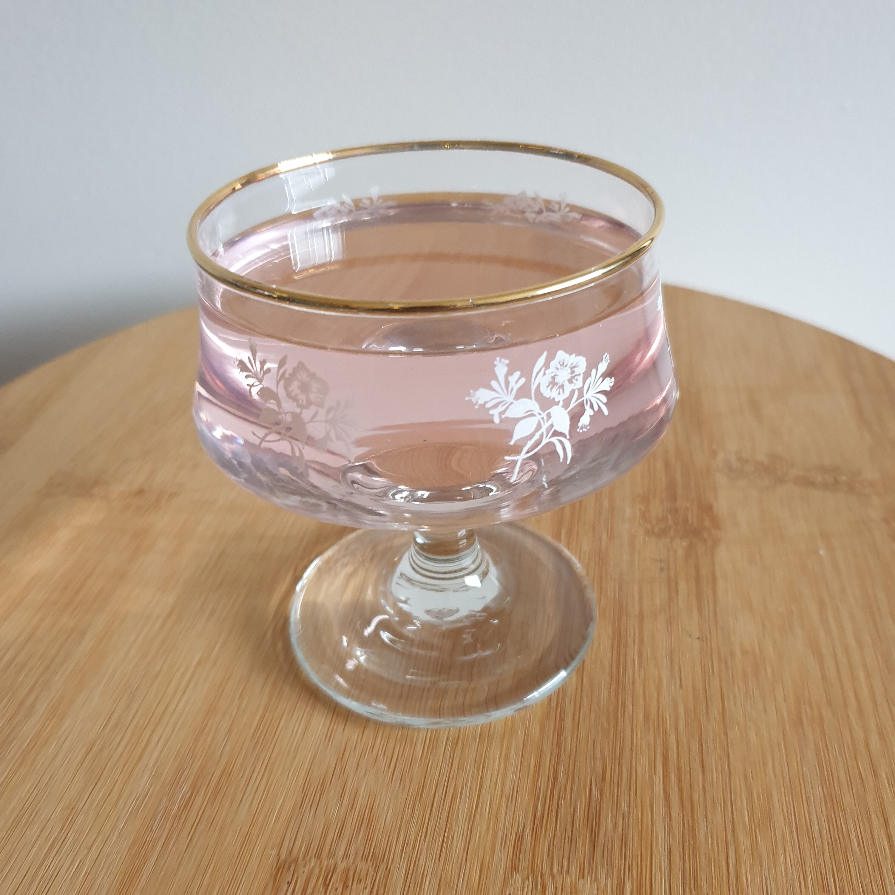 2 Vintage Pedestal Compote Glasses. Coupe Glasses. Gold Rim. Etsy