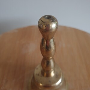 Vintage Brass Bell. Solid Brass Bell. Decorative Hand Brass Bell. Desk Bell. Gift. Unique bild 7