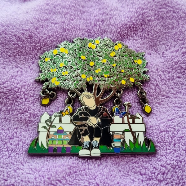 ATEEZ Hongjoong Lemon Tree Enamel Pin