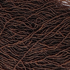 SELTENE Antik Micro Seed Beads-16/0 Variegated Med-Dark Root Beer Brown-4g Hanks