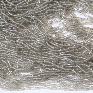 Antik Italienische Handgemachte Mikro Rocailles Perlen-14/0-16/0 Hellste Transparent Grau Grau Hanks