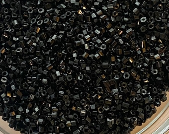 RARE 1800 Antique Facettierte Tube Perlen - Jet Black 92 Gramm Lot