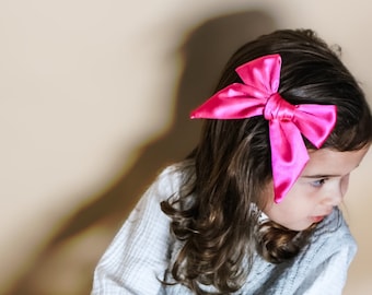 Medium Fushia Satin Classic Bow | Hot Pink Bow| Girl's Hair Bow | Hairbows | Newborn Toddler Hairbow| Valentine's Pink Hairbow