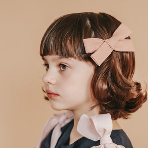 Linen Rose MEDIUM Knot Bow Light Pink Hair Bow Girl's Hair Bow, Headband Toddler Hair bows Newborn Hairbow Mommy and Me Linen Bow image 1