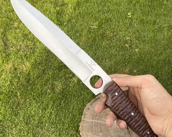 15 1/4" Premium Royal Handmade D2 Steel Full Tang Bushcraft, Hunting, Camping, and Skinning Bowie Knife Fathers Day Gift RK-091