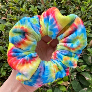 Tie-dye fluffy scrunchies, Oversized soft rainbow scrunchies, Plush, Robe scrunchie, Sew lush, Jumbo scrunchie