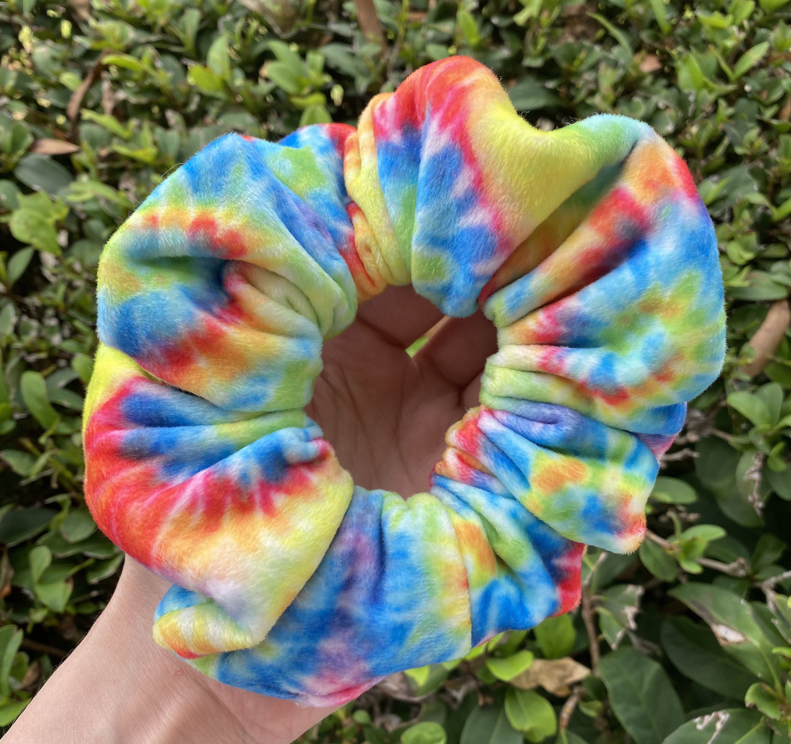 Scrunchies tie dye deals