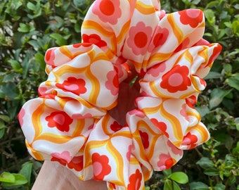 Floral Silky satin scrunchies, Jumbo hair ties, Red floral, Pink Flowers, Spring scrunchies, Summer, Gift, Luxury scrunchie, Hippie, Groovy