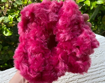 Super fluffy jumbo Scrunchies, Faux fur Scrunchies, So soft large hair scrunchies, Furry Scrunchies, Handmade hair ties, Cute gifts for her