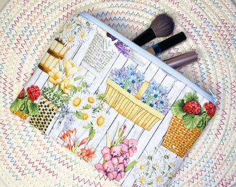 Flower garden makeup bag, Floral zipper pouch, Plant mama, Travel bag, Toiletry bag, Small cosmetic bag, Mini bag, Gift for makeup lover