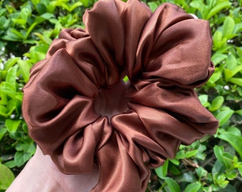 XL Chocolate brown satin scrunchies, Oversized scrunchies, Shiny silky scrunchies, Jumbo hair ties, Brown hair accessories, Jumbo scrunchies