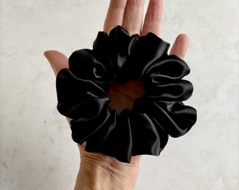 Mulberry Silk Scrunchie: Large Black, 22 Momme, Handmade - Etsy display picture 3