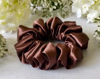 Pure Mulberry Silk Sustainable Scrunchie - Midi Chocolate Brown - Luxury 22 Momme Hair Accessory - Highest Quality 6A Grade and Plastic Free