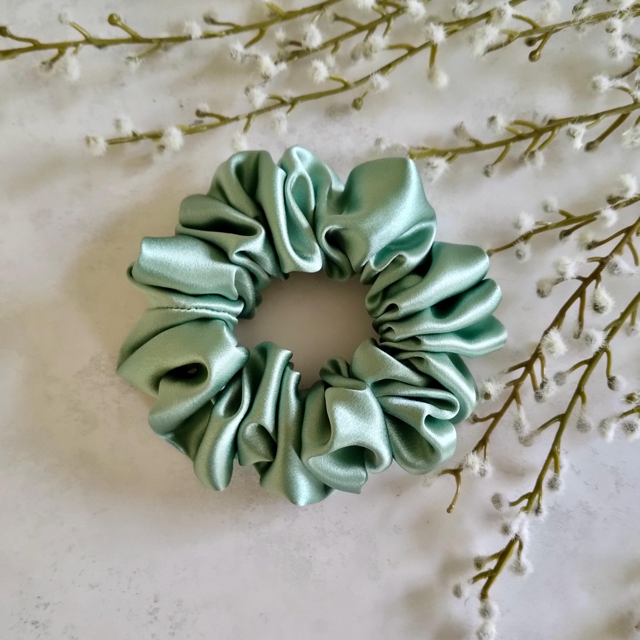 Pure Mulberry Silk Scrunchie - Midi Jade Green - Luxury 30 Momme - 6A Grade