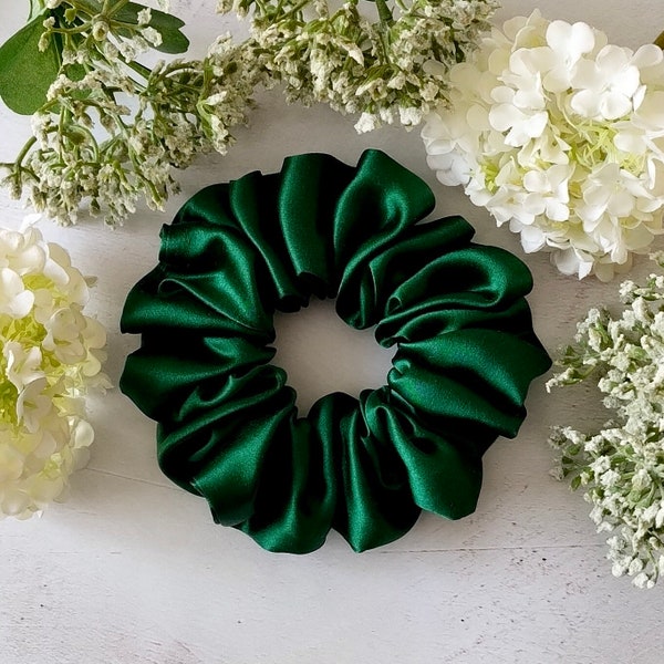 Pure Mulberry Silk Sustainable Scrunchie - Large Emerald Green - Luxury 22 Momme Hair Accessory - Highest Quality 6A Grade and Plastic Free