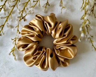 Pure Mulberry Silk Sustainable Scrunchie - Large Vintage Gold - Luxury 22 Momme Hair Accessory - Highest Quality 6A Grade and Plastic Free