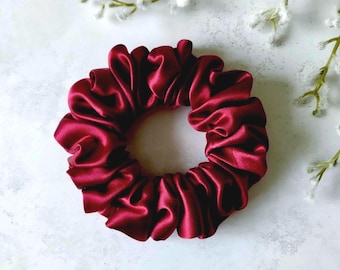 Pure Mulberry Silk Scrunchie - Midi Red Bordeaux - Luxury 30 Momme - 6A Grade