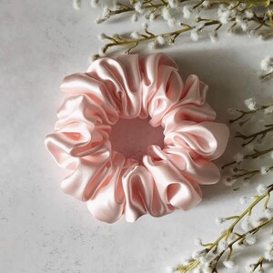 Pure Mulberry Silk Scrunchie - Large Pink Rosewater - Luxury 30 Momme - 6A Grade