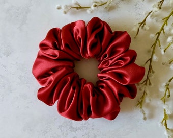 Pure Mulberry Silk Sustainable Scrunchie - Venetian Red - Luxury 22 Momme Hair Accessory - Highest Quality 6A Grade