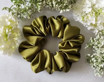 Pure Mulberry Silk Sustainable Scrunchie - Large Olive Green  - Luxury 22 Momme, Highest Quality 6A Grade and Plastic Free