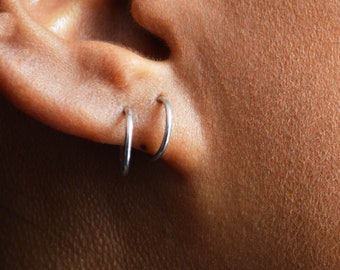 Orecchini A Cerchio Intrecciati Hmzidz In Argento 925 - Piccoli Huggie Ipoallergenici Per Donna E Bambina (Oro O Argento)