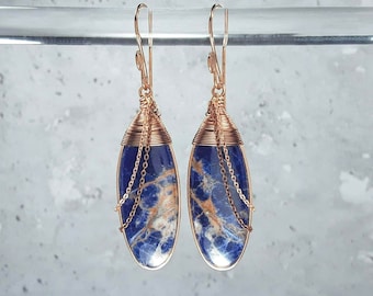 Boucles d’oreilles en sodalite naturelle et en cuivre / pierres précieuses de sodalite polie / boucles d’oreilles ovales élégantes / boucles d’oreilles en cuivre uniques / cadeau