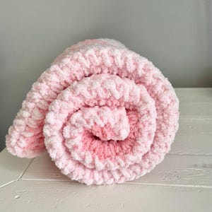 Baby blanket free of Harmful Substances! Pink, white, and orange chunky knit blanket, crochet knit blanket/baby/ baby blanket /ombre