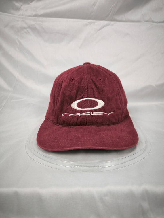 Buy Vintage Oakley Software O Matter Cap Online in India - Etsy