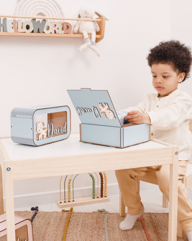 Boîte à souvenirs personnalisée - Créateur Etsy : 2BWoodKids