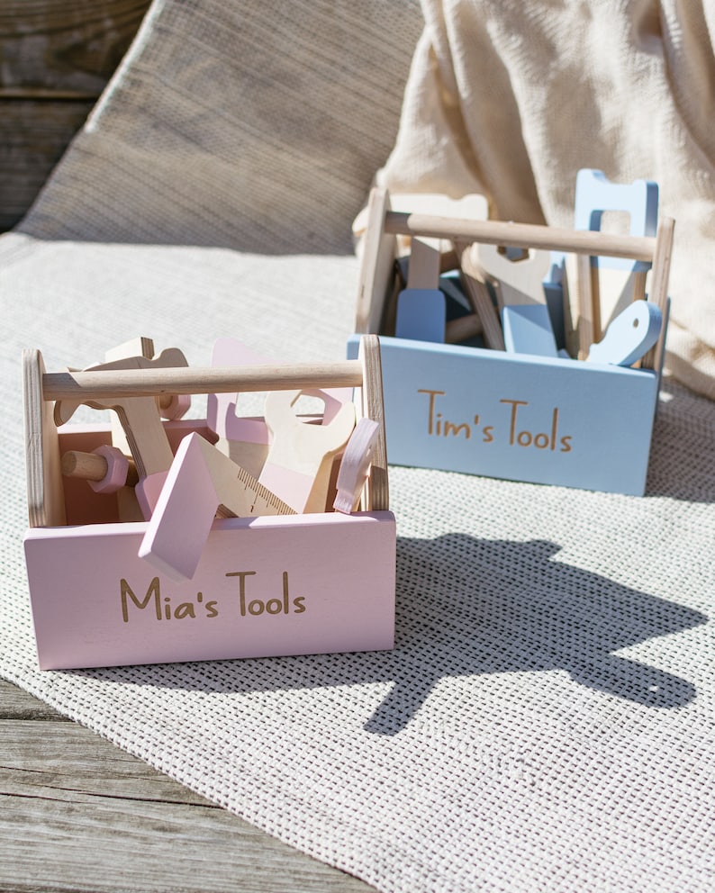 Boîte à outils en bois pour enfant - Créateur Etsy : 2BWoodKids