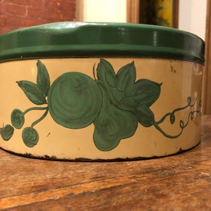 Vintage painted enamelled tin cake or pie cover