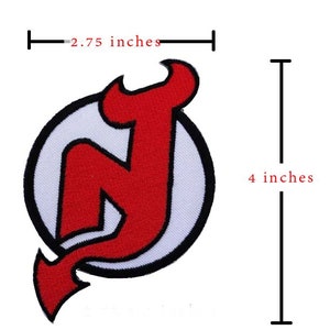 New Jersey Devils Hawaiian Retro Logo NHLTropical Beach Men And Women Gift  For Fans - Banantees