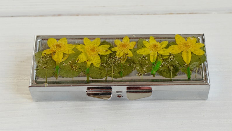 Trinket Box yellow narcissus pill case Weekly Pill Box 6 grid Flower Pill Container Gift for Her Mint Case Vitamin Box Stocking Stuffer