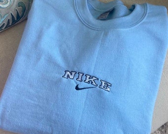 vintage nike sweater baby blue