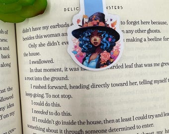 Melanerad häxa magnetisk bokmärke: Svart flicka häxig gåva