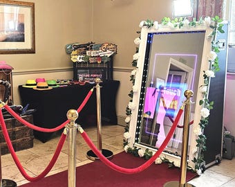 Magic Mirror Photo Booth Hire | Berkshire  Bristol  Gloucestershire  Hampshire  Oxfordshire  Somerset  Wiltshire | Selfie Wedding Birthday
