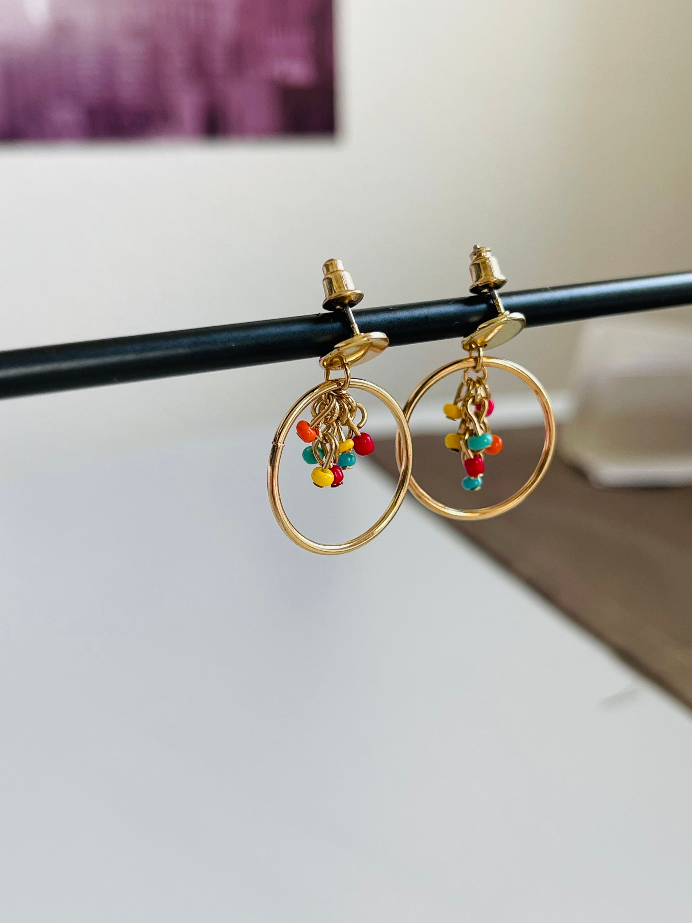 Perlenschmuck bunt Hängeohrringe mit bunten mini Perlen mini Perlen