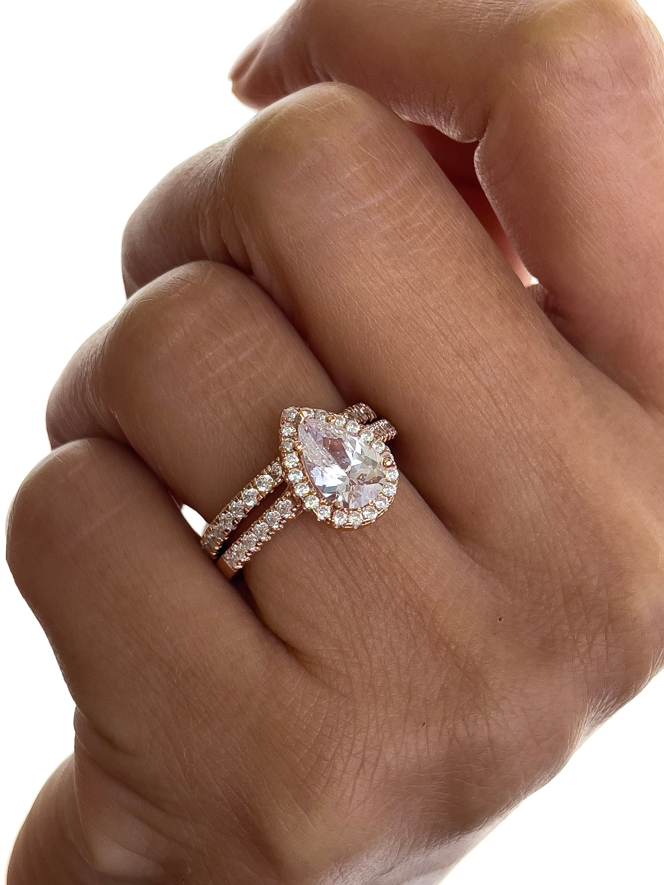 16+ Pear Shaped Wedding Sets