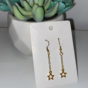 Gold Dangling Chain Star Earrings | long earrings| chain earrings| boho earrings | gold earrings | dangling earrings