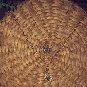 Trendy Gold Sun Necklace | trendy jewelry| trendy necklace| celestial jewelry| sun jewelry| gold jewelry | gold necklace| gifts for her|boho