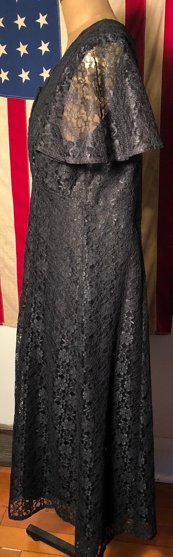 Practical Magic Basic 90s Witch - image 4