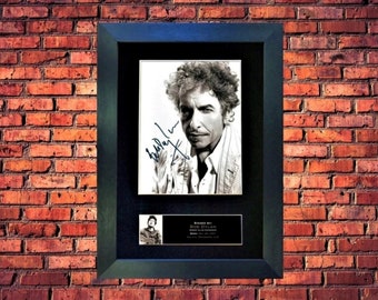 Bob Dylan - Iconic Autographed Photograph (Museum Grade Reproduction) Professionally Mounted/Custom Handmade Frame - Collectable/Gift