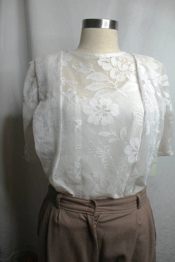 Vintage 80s/90s Reworked White Lace Pleated Top - image 2