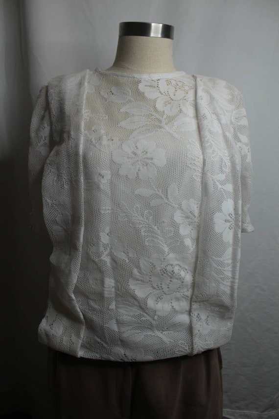 Vintage 80s/90s Reworked White Lace Pleated Top - image 3