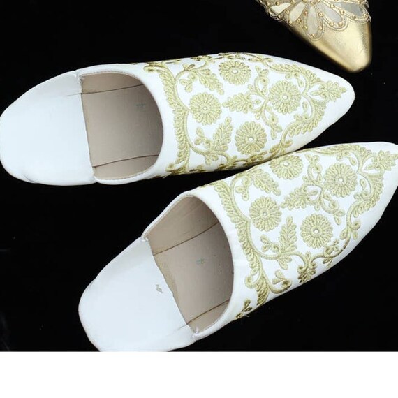 Vintage El Mansori Gold Embroidered Mules - image 2