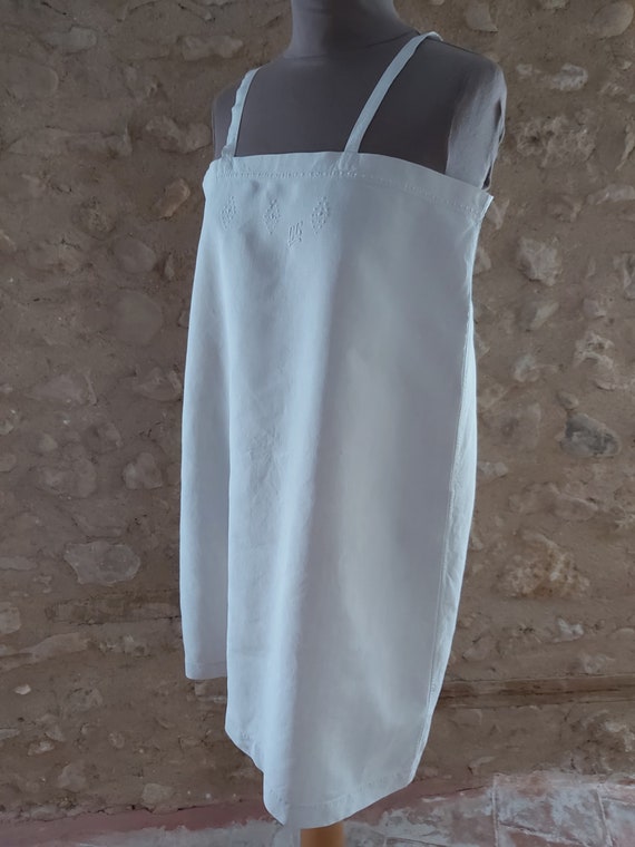 A vintage French nightdress / slip dress in pure … - image 3