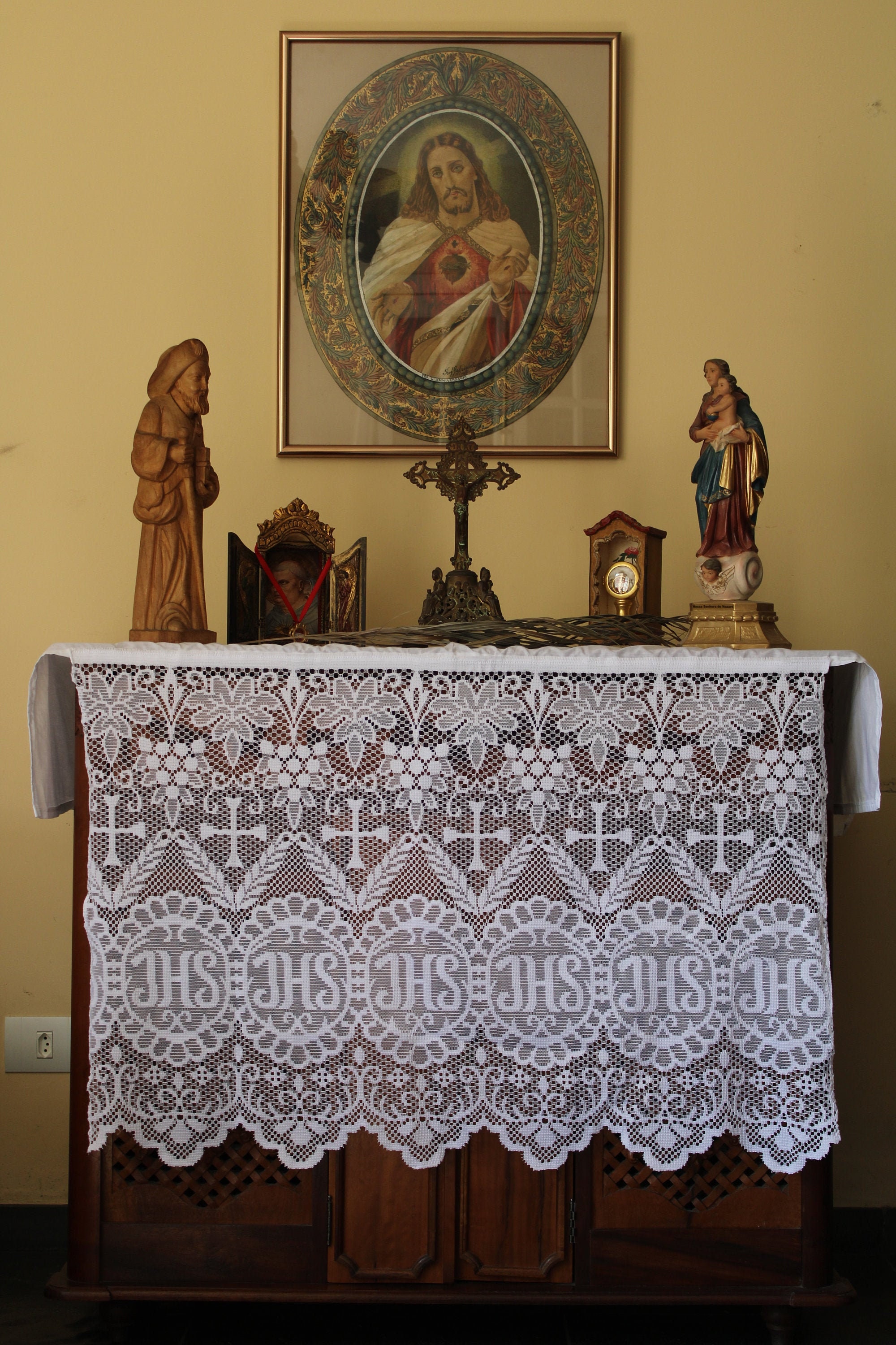 Home Altar Cloth Catholic White Liturgical Lace Crosses IHS - Etsy