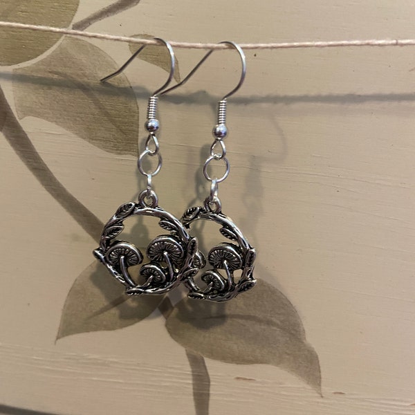 Hypoallergenic Fairy/Fae/Woodland Mushroom Circle Earrings - Handmade Vintage Tibetan Silver