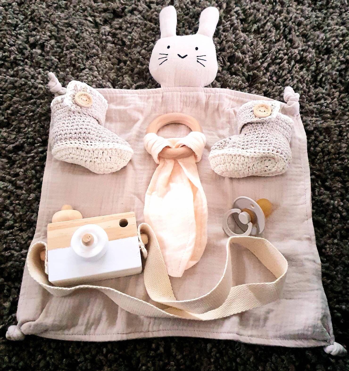 Organic baby hamper with closing lid Etsy