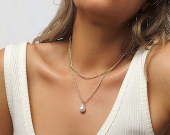 Collier en gouttes de perles, simple pendentif en forme de larme sur chaîne en or, vraies perles d'eau douce, cadeau pour un ami ou un être cher